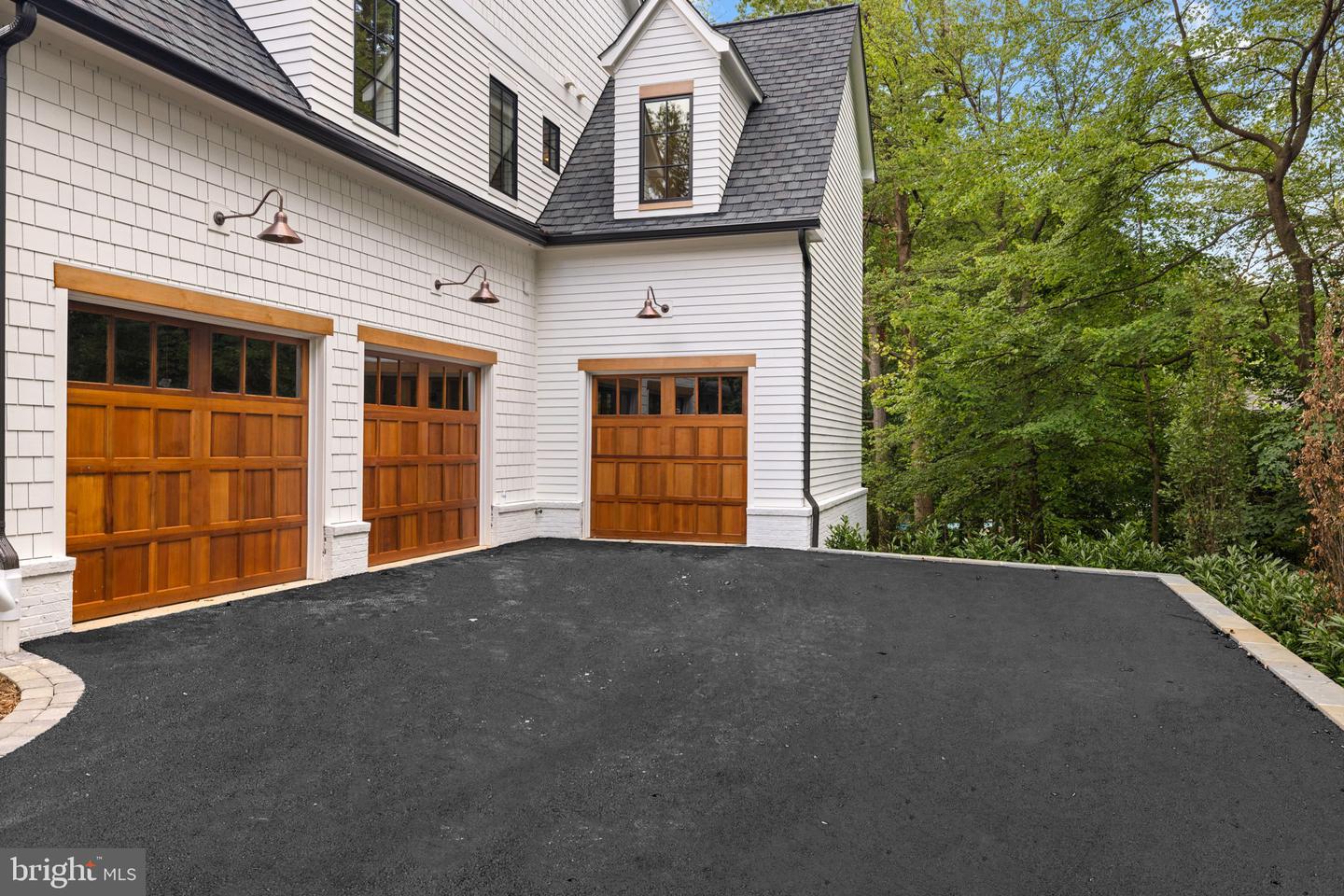 2109 ELLIOTT AVE, MCLEAN, Virginia 22101, 6 Bedrooms Bedrooms, ,6 BathroomsBathrooms,Residential,For sale,2109 ELLIOTT AVE,VAFX2254664 MLS # VAFX2254664