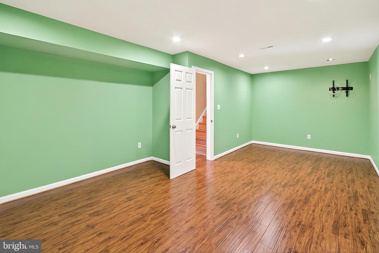 4369 GEORGE FRYE CIR, WOODBRIDGE, Virginia 22193, 5 Bedrooms Bedrooms, ,5 BathroomsBathrooms,Residential,For sale,4369 GEORGE FRYE CIR,VAPW2099370 MLS # VAPW2099370