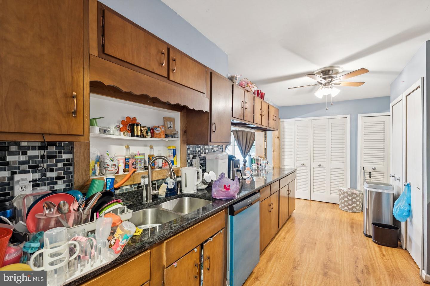 805 N YORK RD, STERLING, Virginia 20164, 5 Bedrooms Bedrooms, ,3 BathroomsBathrooms,Residential,For sale,805 N YORK RD,VALO2102820 MLS # VALO2102820