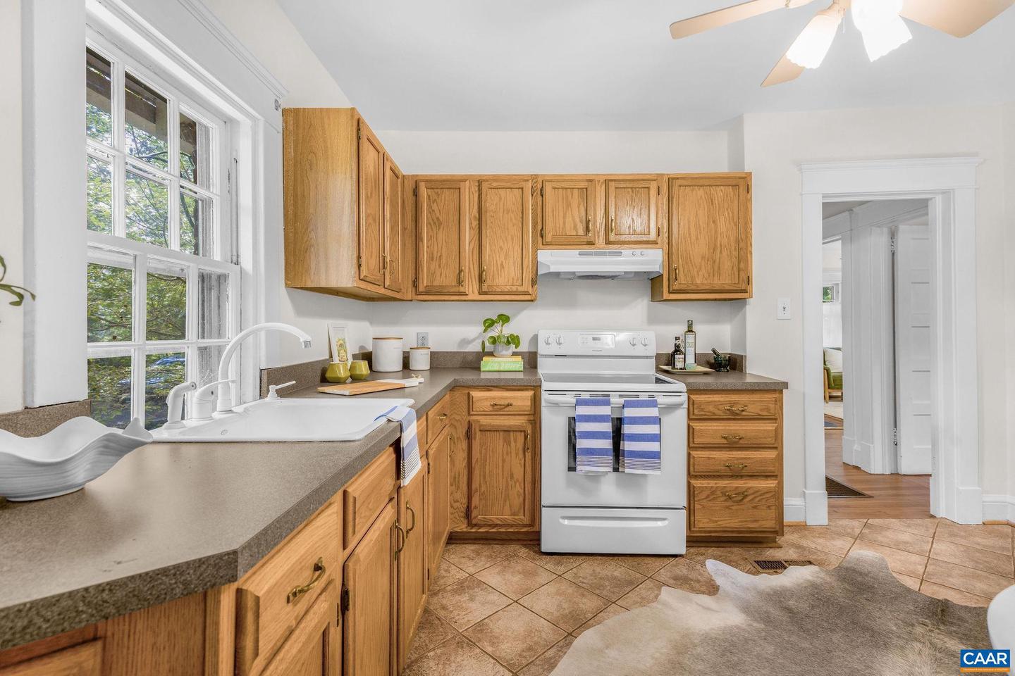 3962 IVY RD, CHARLOTTESVILLE, Virginia 22903, 2 Bedrooms Bedrooms, ,1 BathroomBathrooms,Residential,For sale,3962 IVY RD,667047 MLS # 667047