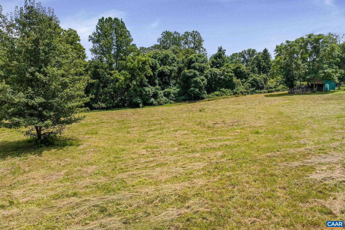 3962 IVY RD, CHARLOTTESVILLE, Virginia 22903, 2 Bedrooms Bedrooms, ,1 BathroomBathrooms,Residential,For sale,3962 IVY RD,667047 MLS # 667047