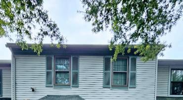 18 HOPTON CT, STERLING, Virginia 20165, 4 Bedrooms Bedrooms, ,2 BathroomsBathrooms,Residential,For sale,18 HOPTON CT,VALO2103018 MLS # VALO2103018