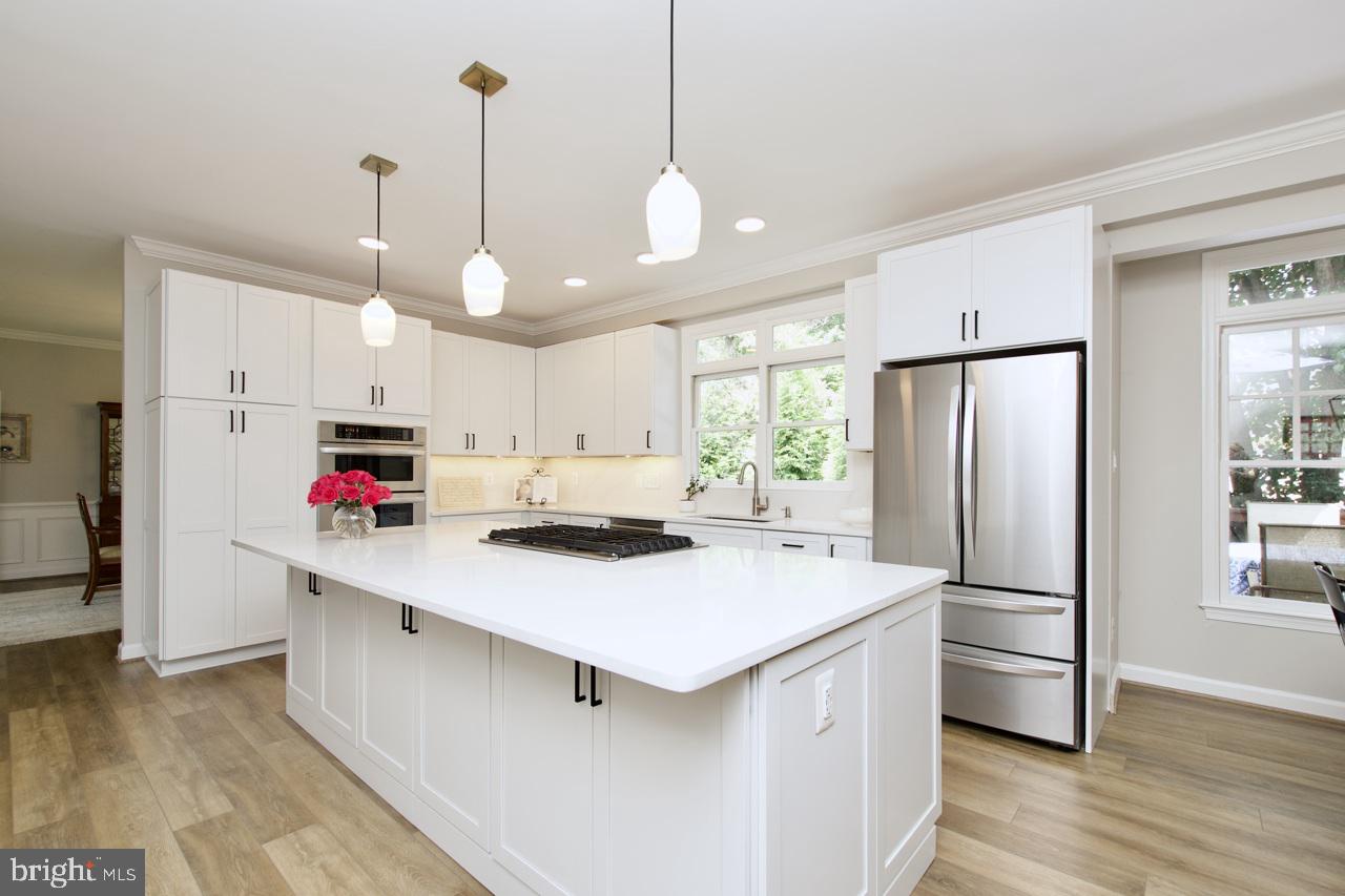 5439 ASHLEIGH RD, FAIRFAX, Virginia 22030, 4 Bedrooms Bedrooms, 8 Rooms Rooms,3 BathroomsBathrooms,Residential,For sale,5439 ASHLEIGH RD,VAFX2257214 MLS # VAFX2257214