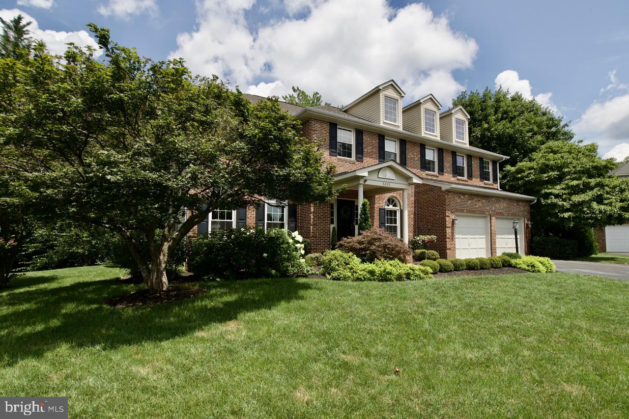5439 ASHLEIGH RD, FAIRFAX, Virginia 22030, 4 Bedrooms Bedrooms, 8 Rooms Rooms,3 BathroomsBathrooms,Residential,For sale,5439 ASHLEIGH RD,VAFX2257214 MLS # VAFX2257214