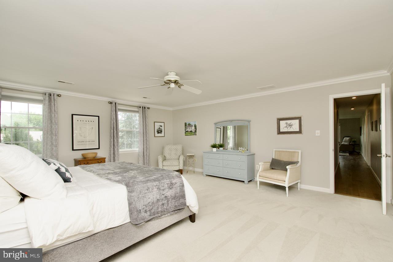 5439 ASHLEIGH RD, FAIRFAX, Virginia 22030, 4 Bedrooms Bedrooms, 8 Rooms Rooms,3 BathroomsBathrooms,Residential,For sale,5439 ASHLEIGH RD,VAFX2257214 MLS # VAFX2257214