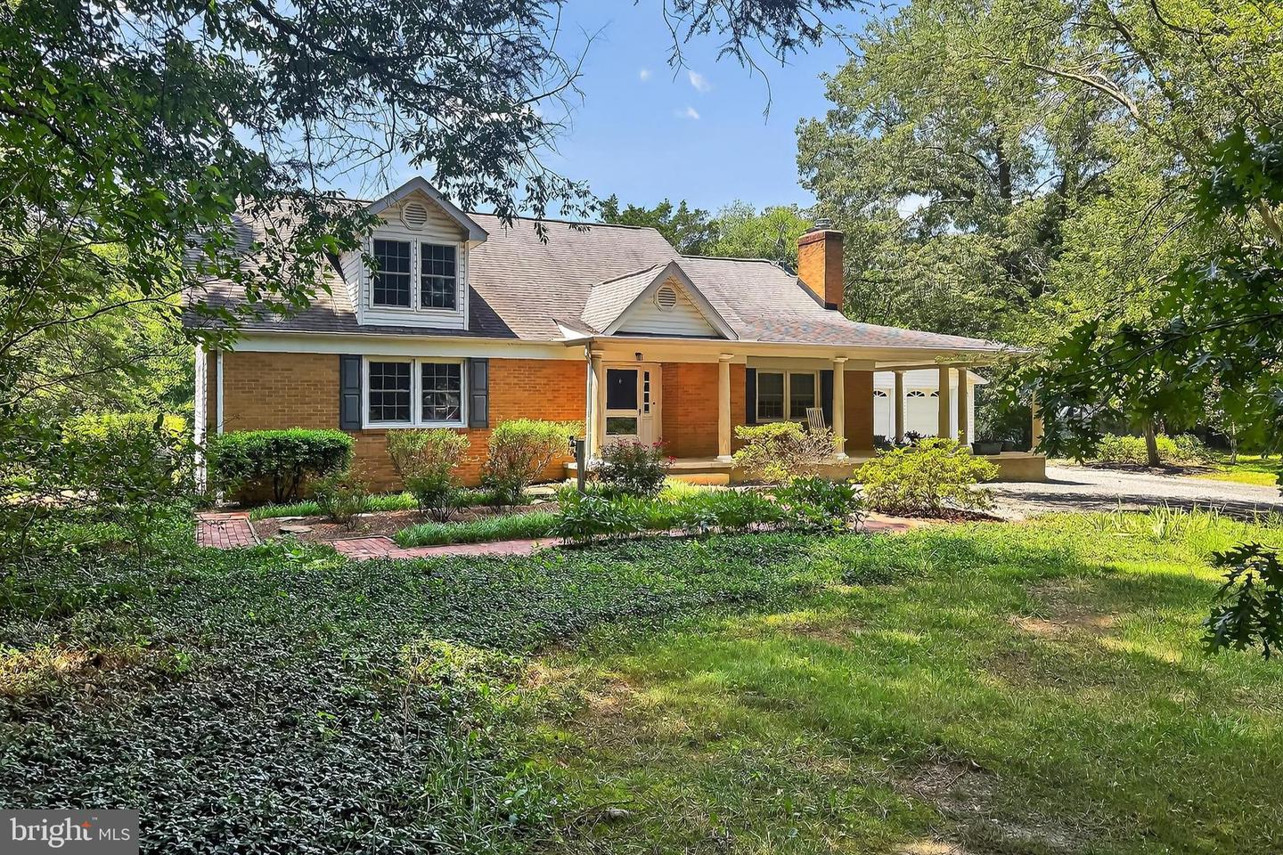 12118 DUMFRIES RD, MANASSAS, Virginia 20112, 6 Bedrooms Bedrooms, ,3 BathroomsBathrooms,Residential,For sale,12118 DUMFRIES RD,VAPW2099838 MLS # VAPW2099838