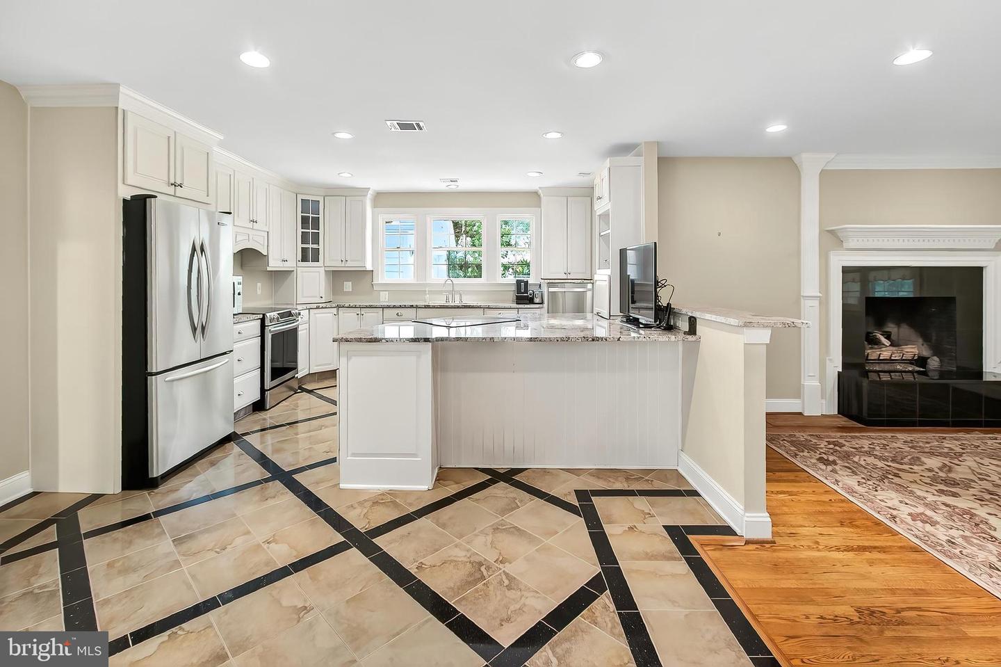 12118 DUMFRIES RD, MANASSAS, Virginia 20112, 6 Bedrooms Bedrooms, ,3 BathroomsBathrooms,Residential,For sale,12118 DUMFRIES RD,VAPW2099838 MLS # VAPW2099838