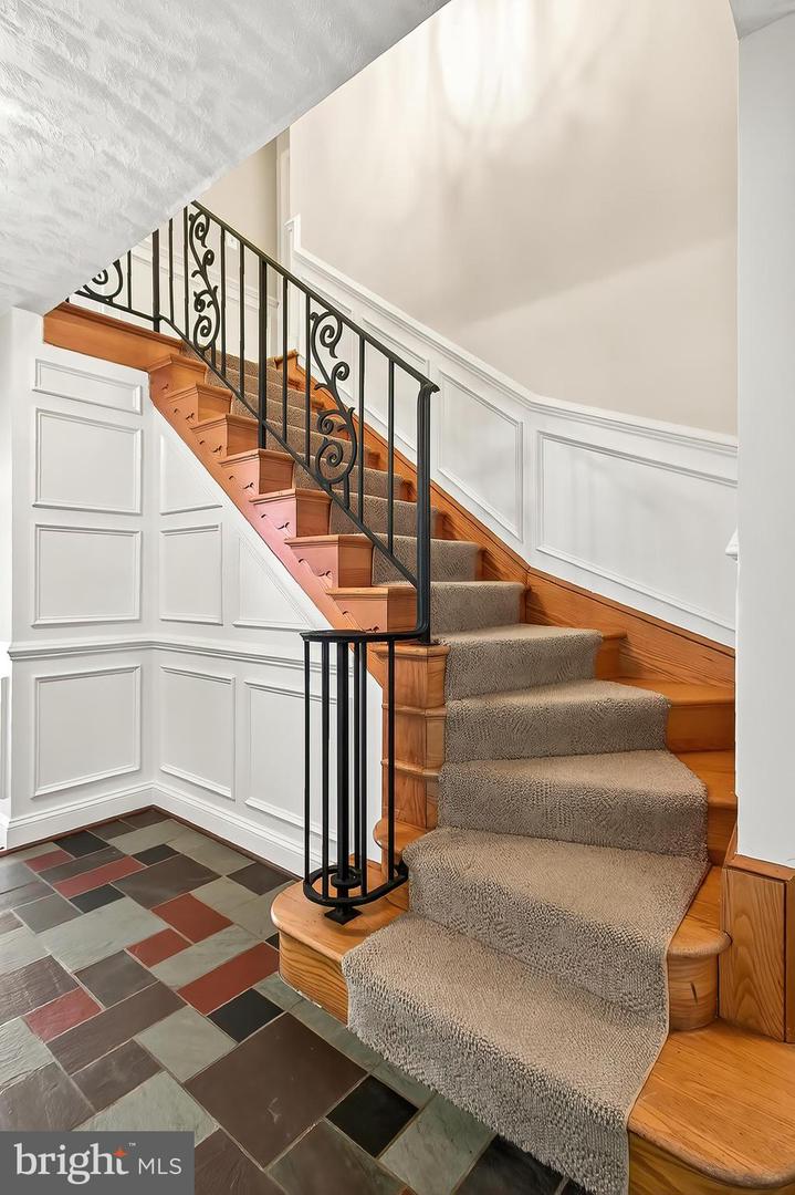 12118 DUMFRIES RD, MANASSAS, Virginia 20112, 6 Bedrooms Bedrooms, ,3 BathroomsBathrooms,Residential,For sale,12118 DUMFRIES RD,VAPW2099838 MLS # VAPW2099838