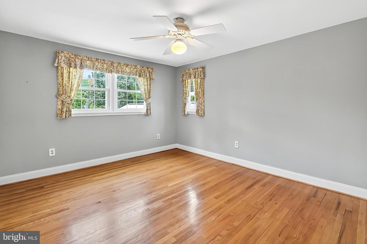 12118 DUMFRIES RD, MANASSAS, Virginia 20112, 6 Bedrooms Bedrooms, ,3 BathroomsBathrooms,Residential,For sale,12118 DUMFRIES RD,VAPW2099838 MLS # VAPW2099838