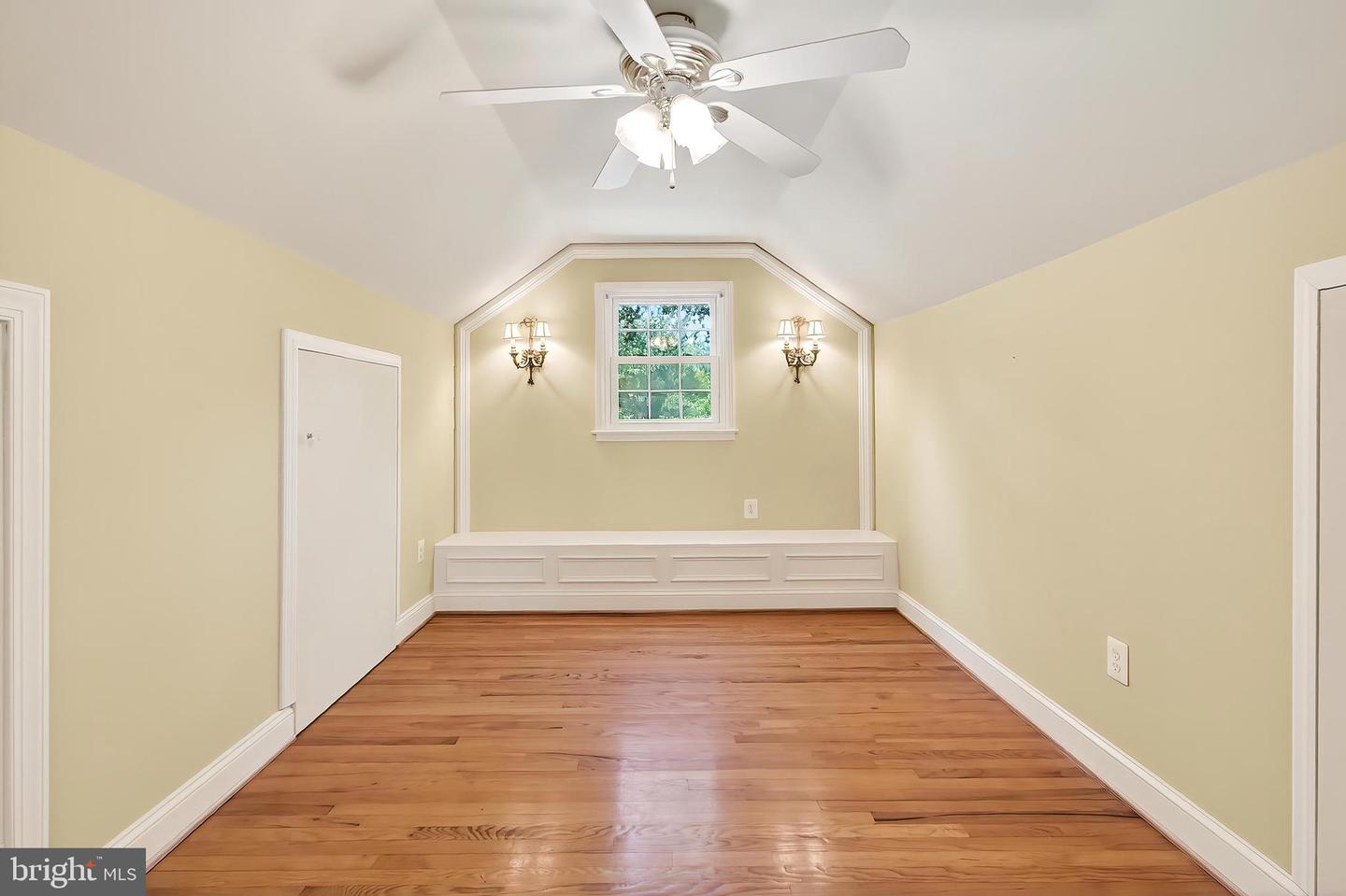 12118 DUMFRIES RD, MANASSAS, Virginia 20112, 6 Bedrooms Bedrooms, ,3 BathroomsBathrooms,Residential,For sale,12118 DUMFRIES RD,VAPW2099838 MLS # VAPW2099838