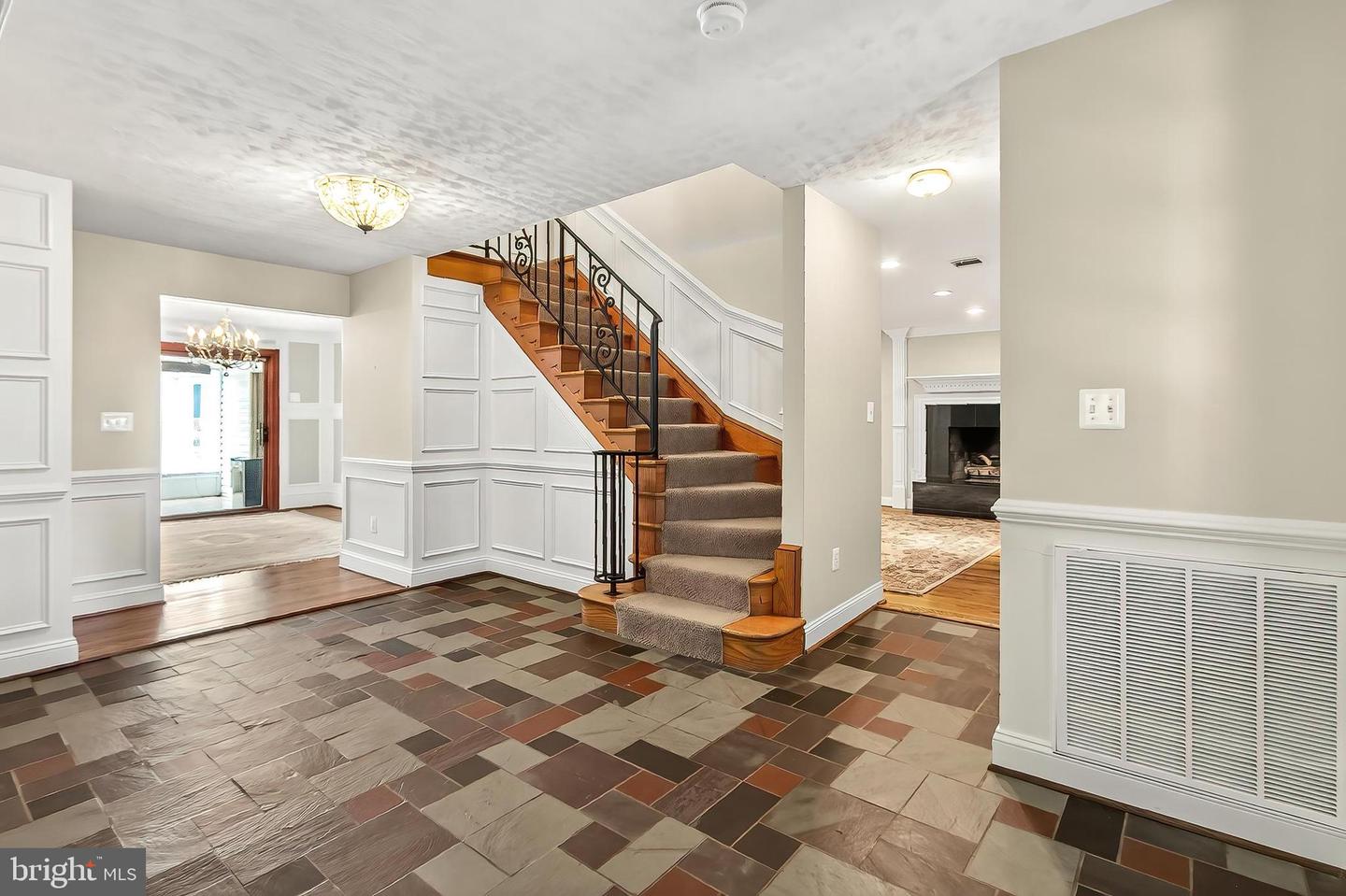 12118 DUMFRIES RD, MANASSAS, Virginia 20112, 6 Bedrooms Bedrooms, ,3 BathroomsBathrooms,Residential,For sale,12118 DUMFRIES RD,VAPW2099838 MLS # VAPW2099838