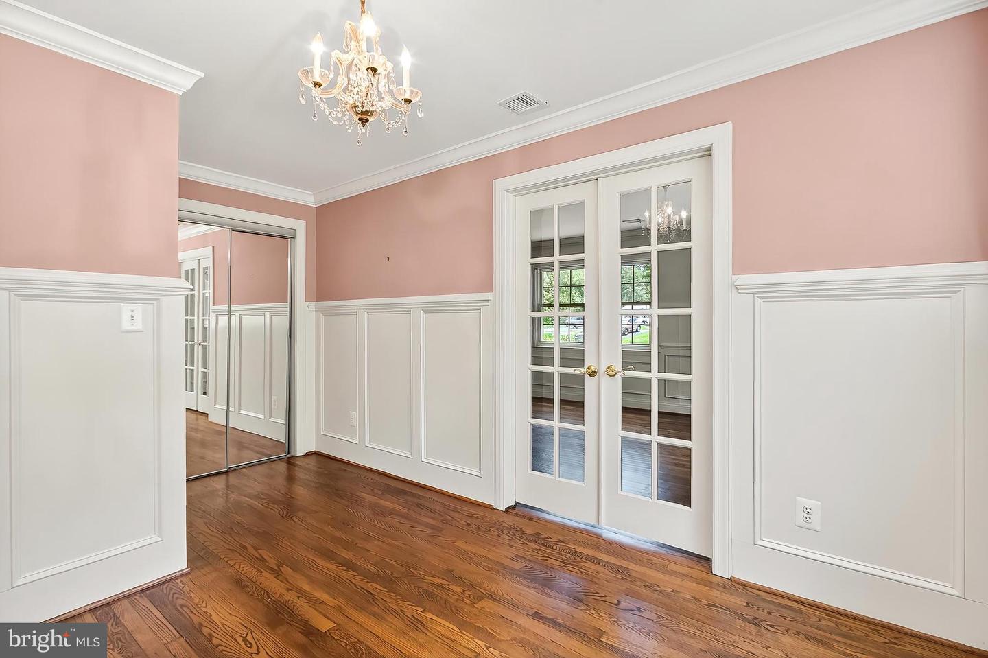 12118 DUMFRIES RD, MANASSAS, Virginia 20112, 6 Bedrooms Bedrooms, ,3 BathroomsBathrooms,Residential,For sale,12118 DUMFRIES RD,VAPW2099838 MLS # VAPW2099838