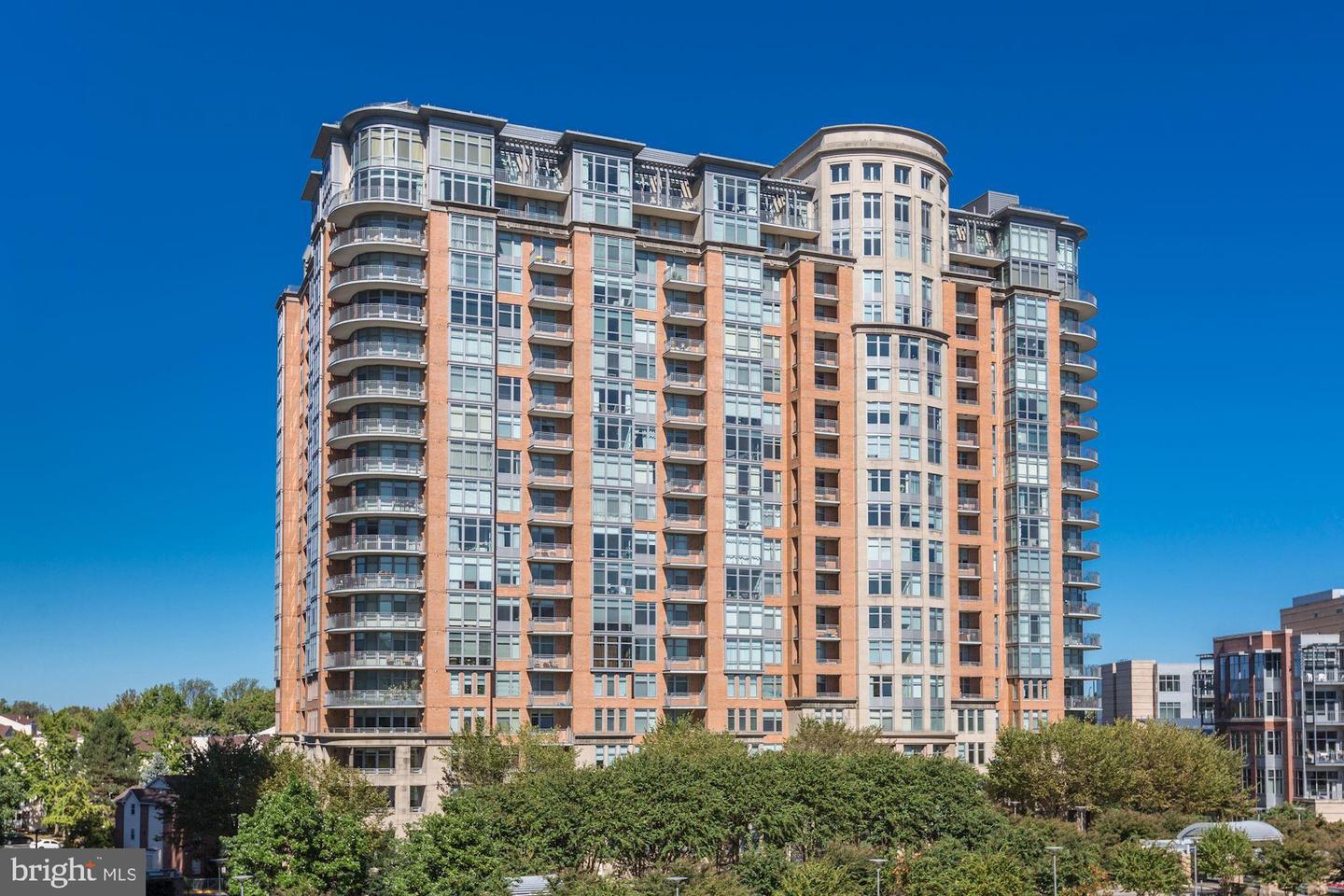 8220 CRESTWOOD HEIGHTS DR #418, MCLEAN, Virginia 22102, 1 Bedroom Bedrooms, ,1 BathroomBathrooms,Residential,For sale,8220 CRESTWOOD HEIGHTS DR #418,VAFX2257224 MLS # VAFX2257224