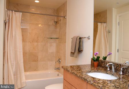 8220 CRESTWOOD HEIGHTS DR #418, MCLEAN, Virginia 22102, 1 Bedroom Bedrooms, ,1 BathroomBathrooms,Residential,For sale,8220 CRESTWOOD HEIGHTS DR #418,VAFX2257224 MLS # VAFX2257224