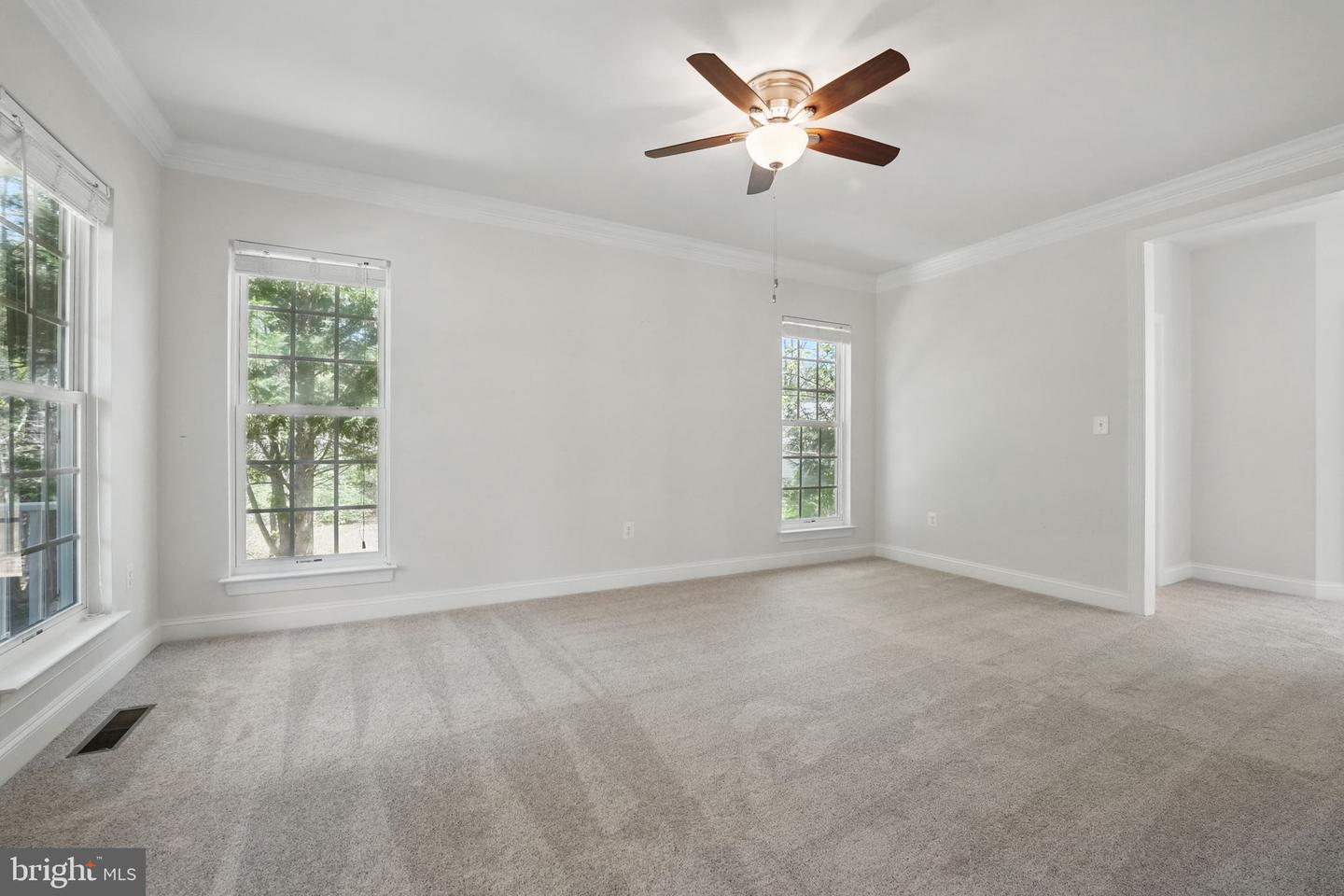 11402 CHIVALRY CHASE LN, SPOTSYLVANIA, Virginia 22551, 4 Bedrooms Bedrooms, ,4 BathroomsBathrooms,Residential,For sale,11402 CHIVALRY CHASE LN,VASP2034888 MLS # VASP2034888