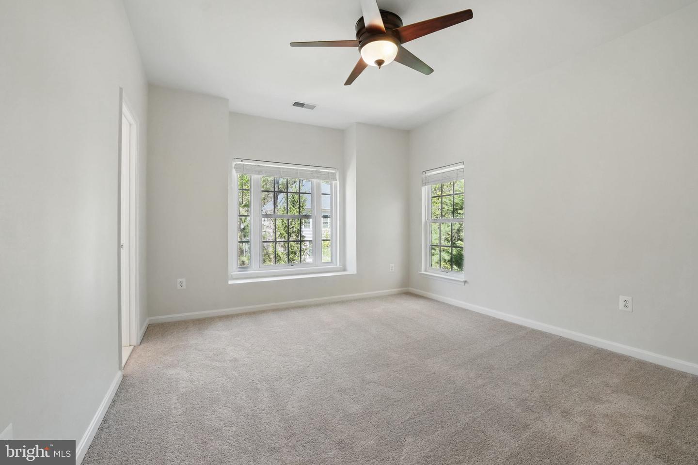 11402 CHIVALRY CHASE LN, SPOTSYLVANIA, Virginia 22551, 4 Bedrooms Bedrooms, ,4 BathroomsBathrooms,Residential,For sale,11402 CHIVALRY CHASE LN,VASP2034888 MLS # VASP2034888