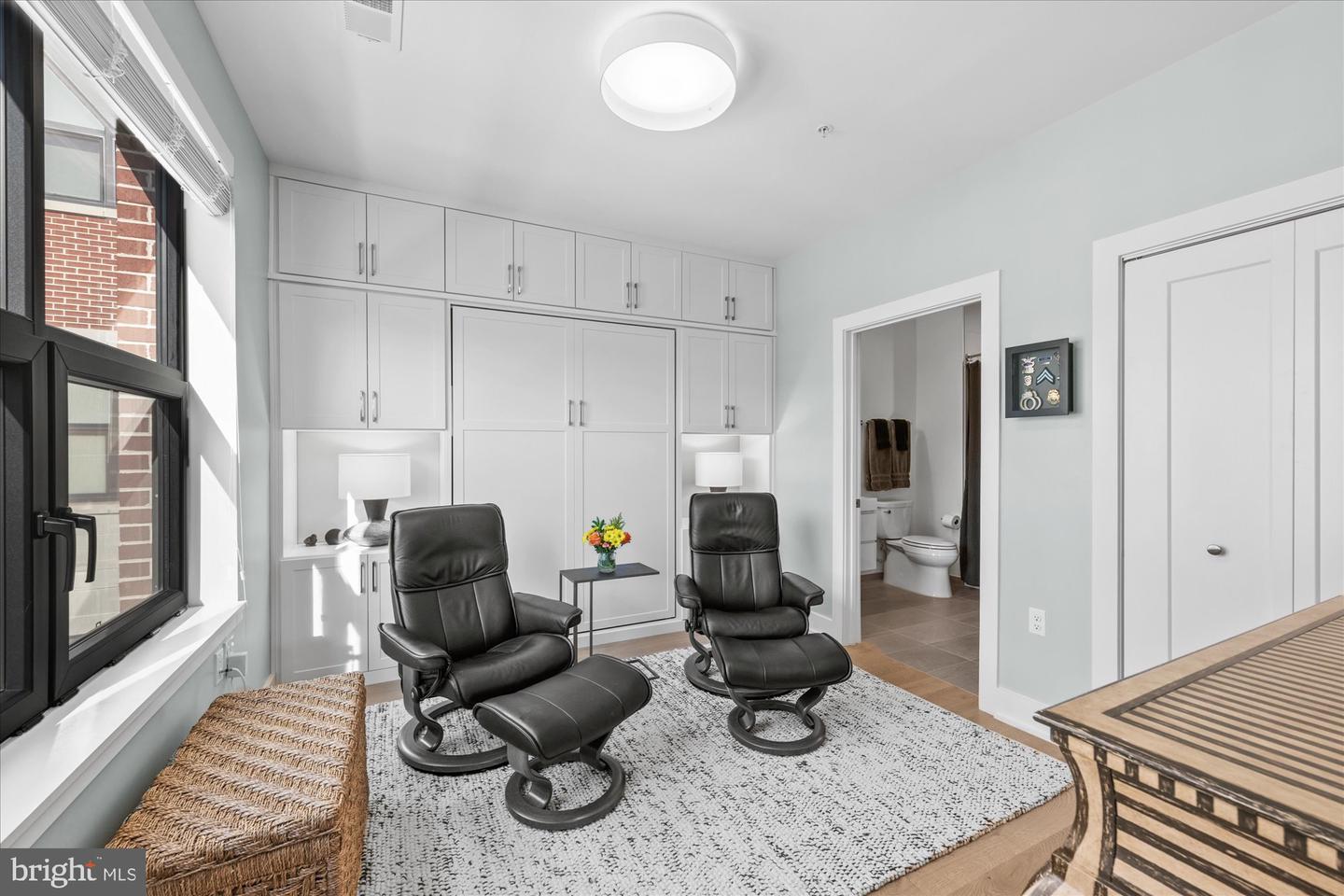737 SWANN AVE #212, ALEXANDRIA, Virginia 22301, 2 Bedrooms Bedrooms, ,2 BathroomsBathrooms,Residential,For sale,737 SWANN AVE #212,VAAX2047800 MLS # VAAX2047800