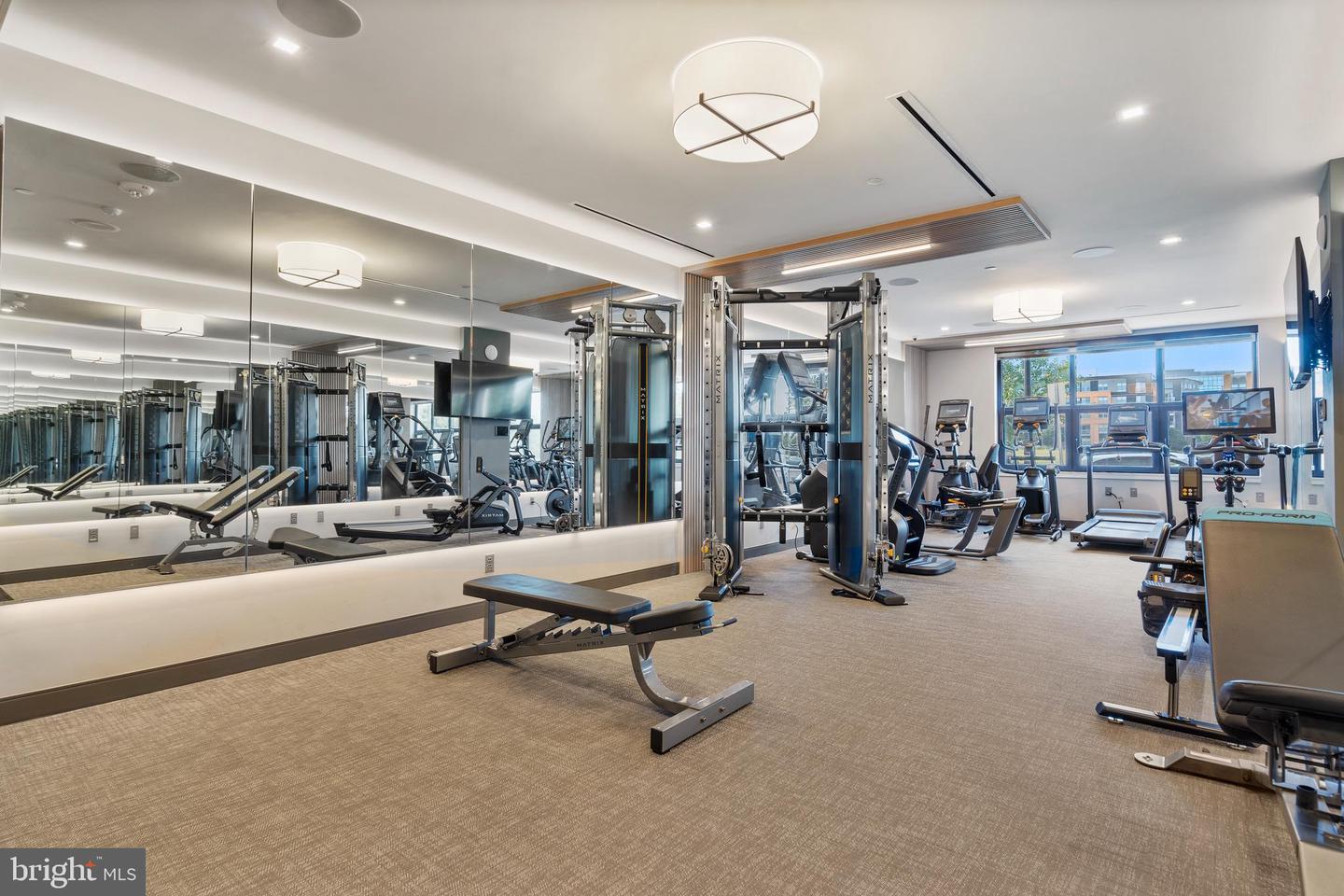 737 SWANN AVE #212, ALEXANDRIA, Virginia 22301, 2 Bedrooms Bedrooms, ,2 BathroomsBathrooms,Residential,For sale,737 SWANN AVE #212,VAAX2047800 MLS # VAAX2047800