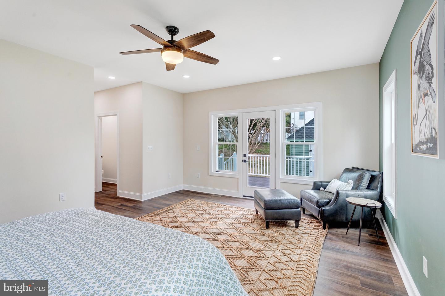 913 SYLVANIA AVE, FREDERICKSBURG, Virginia 22401, 5 Bedrooms Bedrooms, ,4 BathroomsBathrooms,Residential,For sale,913 SYLVANIA AVE,VAFB2008638 MLS # VAFB2008638
