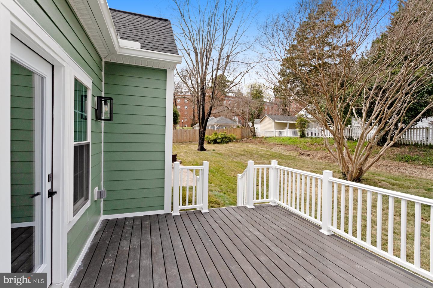 913 SYLVANIA AVE, FREDERICKSBURG, Virginia 22401, 5 Bedrooms Bedrooms, ,4 BathroomsBathrooms,Residential,For sale,913 SYLVANIA AVE,VAFB2008638 MLS # VAFB2008638