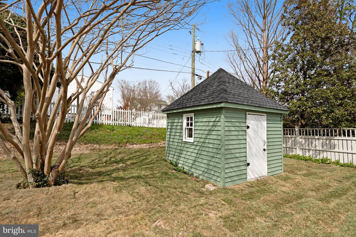 913 SYLVANIA AVE, FREDERICKSBURG, Virginia 22401, 5 Bedrooms Bedrooms, ,4 BathroomsBathrooms,Residential,For sale,913 SYLVANIA AVE,VAFB2008638 MLS # VAFB2008638