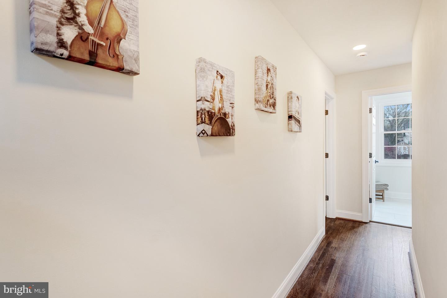 913 SYLVANIA AVE, FREDERICKSBURG, Virginia 22401, 5 Bedrooms Bedrooms, ,4 BathroomsBathrooms,Residential,For sale,913 SYLVANIA AVE,VAFB2008638 MLS # VAFB2008638