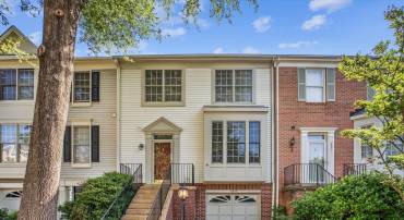 6319 FRANCONIA COMMONS DR, ALEXANDRIA, Virginia 22310, 3 Bedrooms Bedrooms, ,2 BathroomsBathrooms,Residential,For sale,6319 FRANCONIA COMMONS DR,VAFX2239380 MLS # VAFX2239380