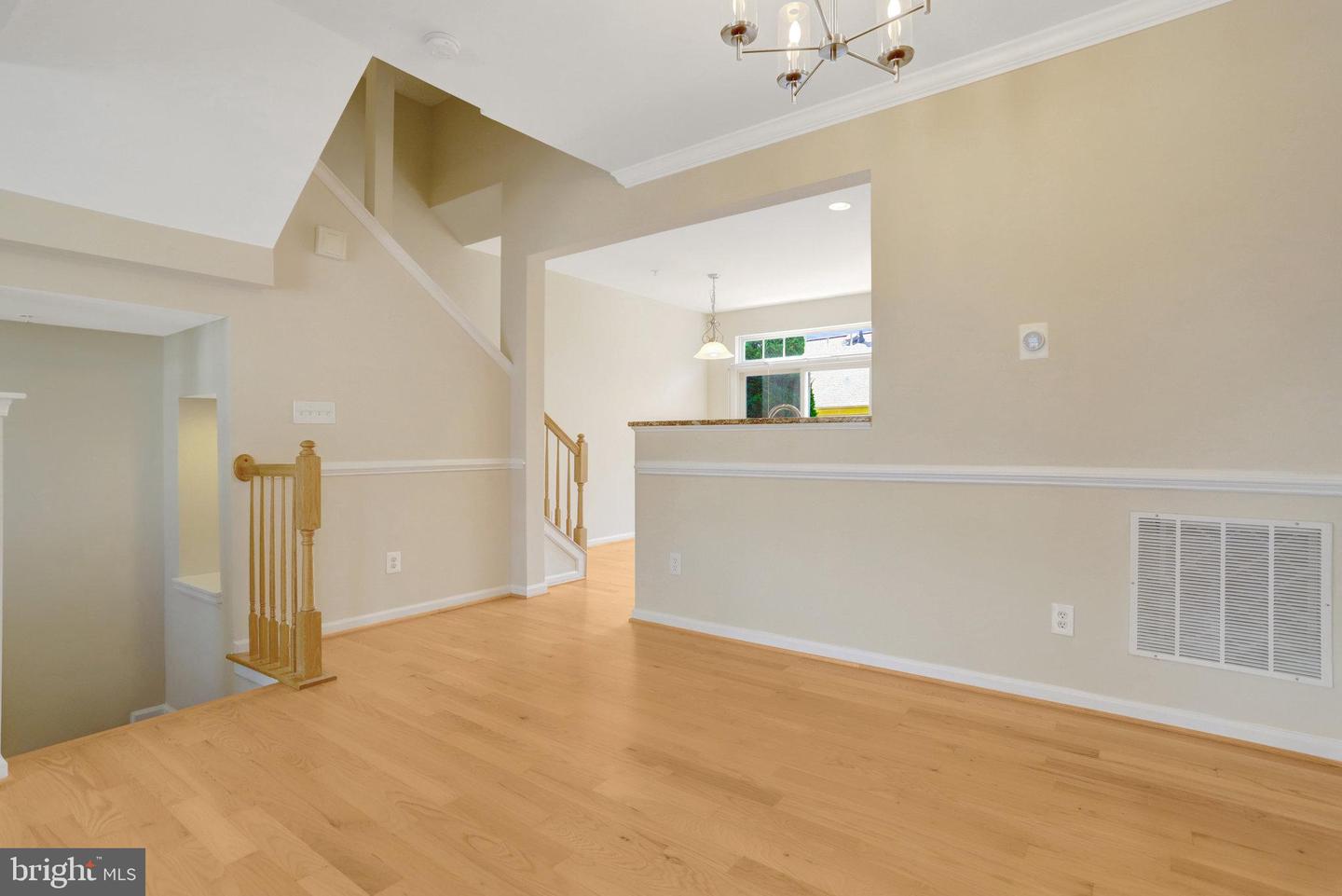 3504 ELLERY CIR, FALLS CHURCH, Virginia 22041, 3 Bedrooms Bedrooms, ,3 BathroomsBathrooms,Residential,For sale,3504 ELLERY CIR,VAFX2256394 MLS # VAFX2256394