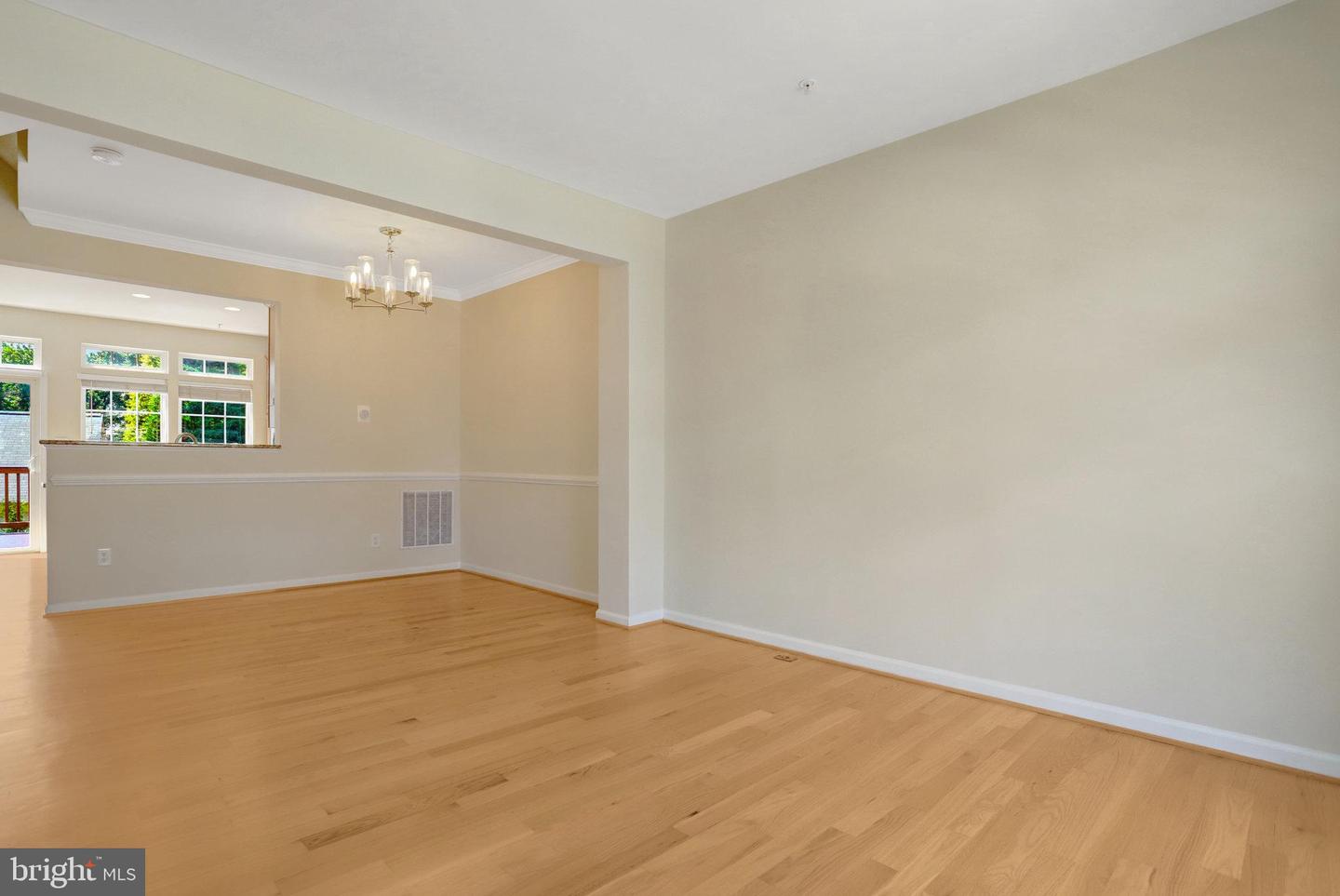 3504 ELLERY CIR, FALLS CHURCH, Virginia 22041, 3 Bedrooms Bedrooms, ,3 BathroomsBathrooms,Residential,For sale,3504 ELLERY CIR,VAFX2256394 MLS # VAFX2256394
