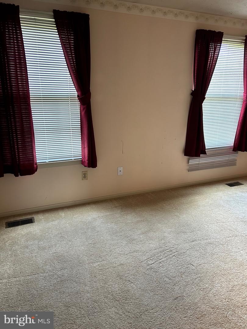 15122 ARUM PL, WOODBRIDGE, Virginia 22191, 2 Bedrooms Bedrooms, ,1 BathroomBathrooms,Residential,For sale,15122 ARUM PL,VAPW2099870 MLS # VAPW2099870