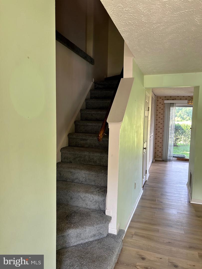 15122 ARUM PL, WOODBRIDGE, Virginia 22191, 2 Bedrooms Bedrooms, ,1 BathroomBathrooms,Residential,For sale,15122 ARUM PL,VAPW2099870 MLS # VAPW2099870