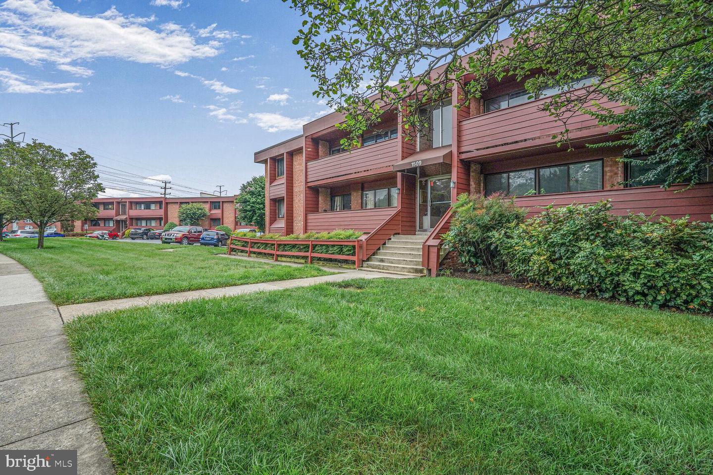 1509 S GEORGE MASON DR #1, ARLINGTON, Virginia 22204, 1 Bedroom Bedrooms, ,1 BathroomBathrooms,Residential,For sale,1509 S GEORGE MASON DR #1,VAAR2061314 MLS # VAAR2061314