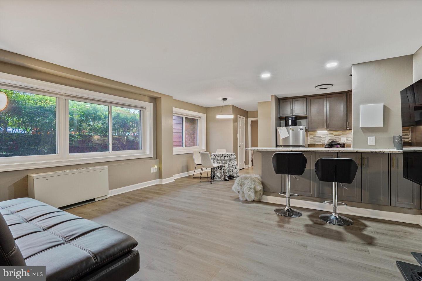 1509 S GEORGE MASON DR #1, ARLINGTON, Virginia 22204, 1 Bedroom Bedrooms, ,1 BathroomBathrooms,Residential,For sale,1509 S GEORGE MASON DR #1,VAAR2061314 MLS # VAAR2061314