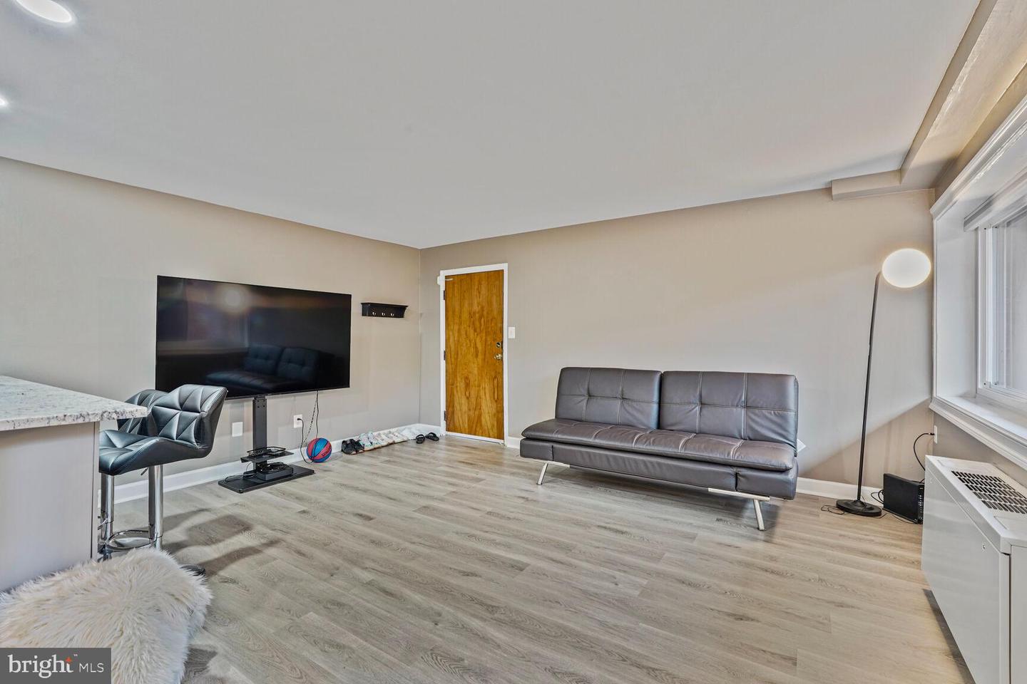 1509 S GEORGE MASON DR #1, ARLINGTON, Virginia 22204, 1 Bedroom Bedrooms, ,1 BathroomBathrooms,Residential,For sale,1509 S GEORGE MASON DR #1,VAAR2061314 MLS # VAAR2061314