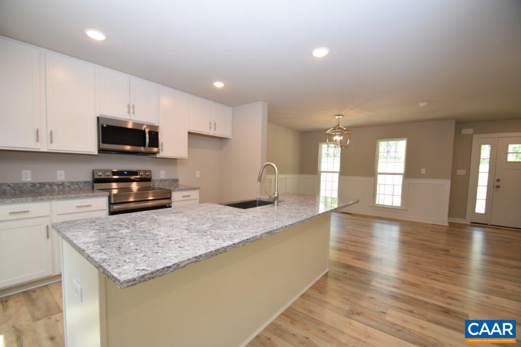 392 BANNISTER TOWN RD, LOUISA, Virginia 23093, 3 Bedrooms Bedrooms, ,2 BathroomsBathrooms,Residential,For sale,392 BANNISTER TOWN RD,667069 MLS # 667069