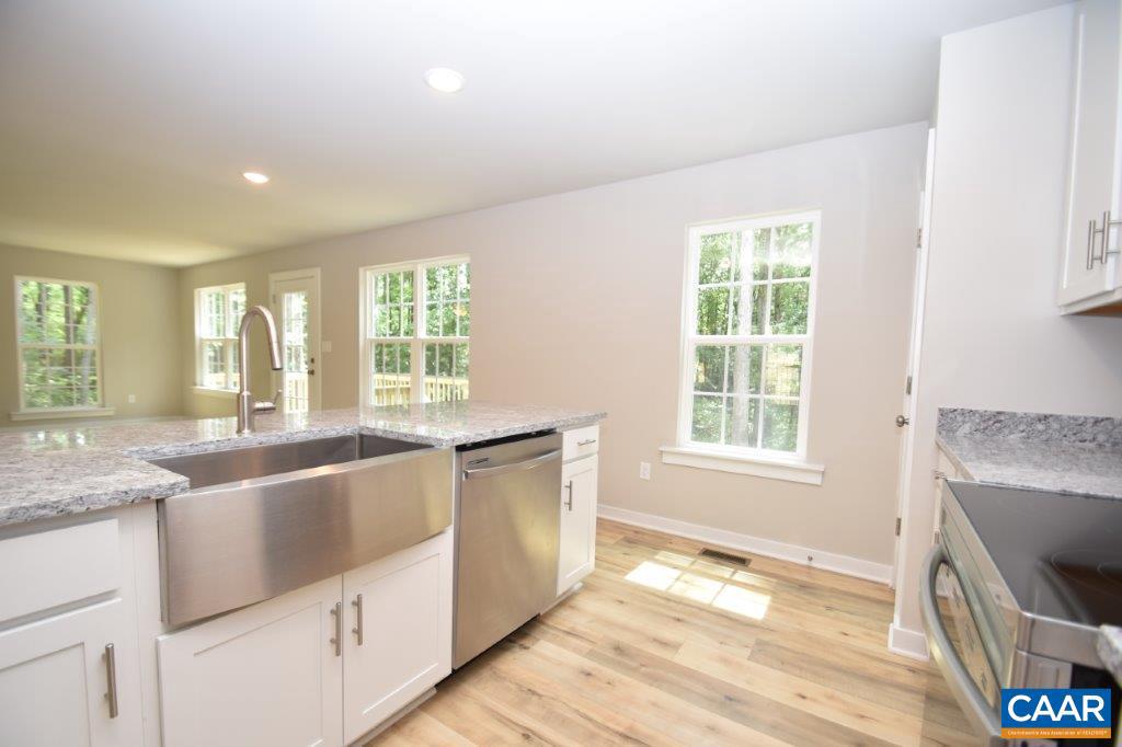 392 BANNISTER TOWN RD, LOUISA, Virginia 23093, 3 Bedrooms Bedrooms, ,2 BathroomsBathrooms,Residential,For sale,392 BANNISTER TOWN RD,667069 MLS # 667069