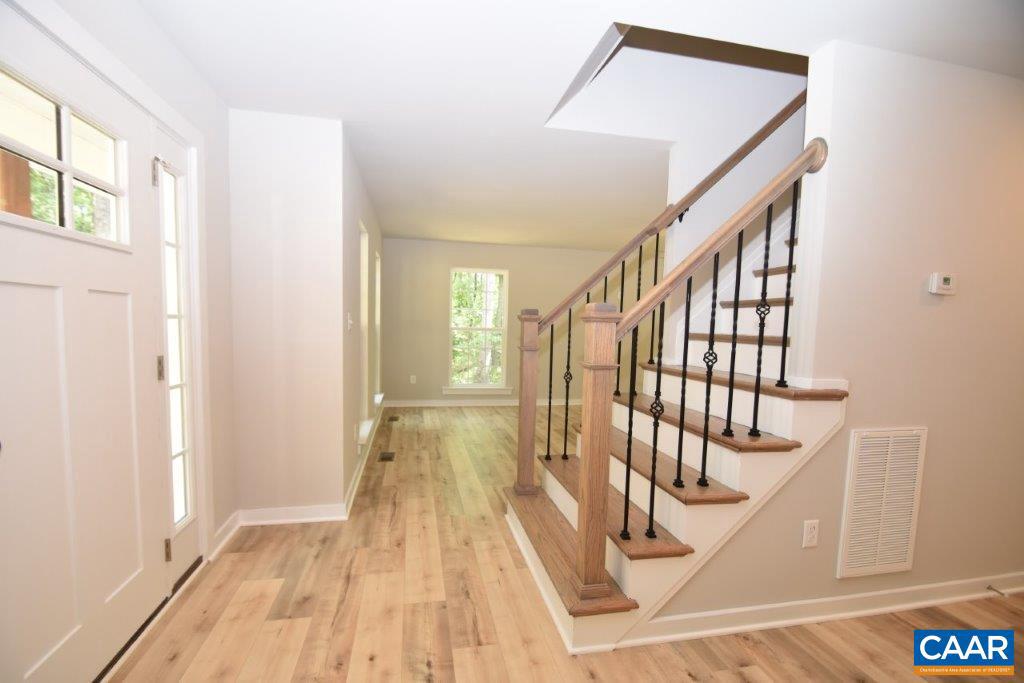 392 BANNISTER TOWN RD, LOUISA, Virginia 23093, 3 Bedrooms Bedrooms, ,2 BathroomsBathrooms,Residential,For sale,392 BANNISTER TOWN RD,667069 MLS # 667069