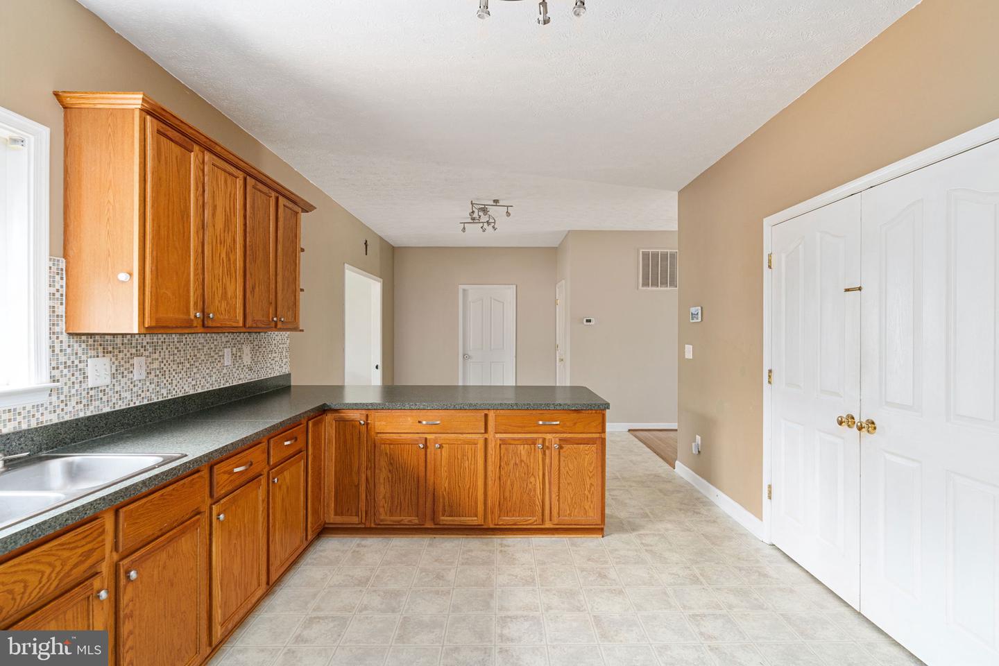 9900 COVENTRY MEADOWS DR, FREDERICKSBURG, Virginia 22408, 4 Bedrooms Bedrooms, ,3 BathroomsBathrooms,Residential,For sale,9900 COVENTRY MEADOWS DR,VASP2033218 MLS # VASP2033218