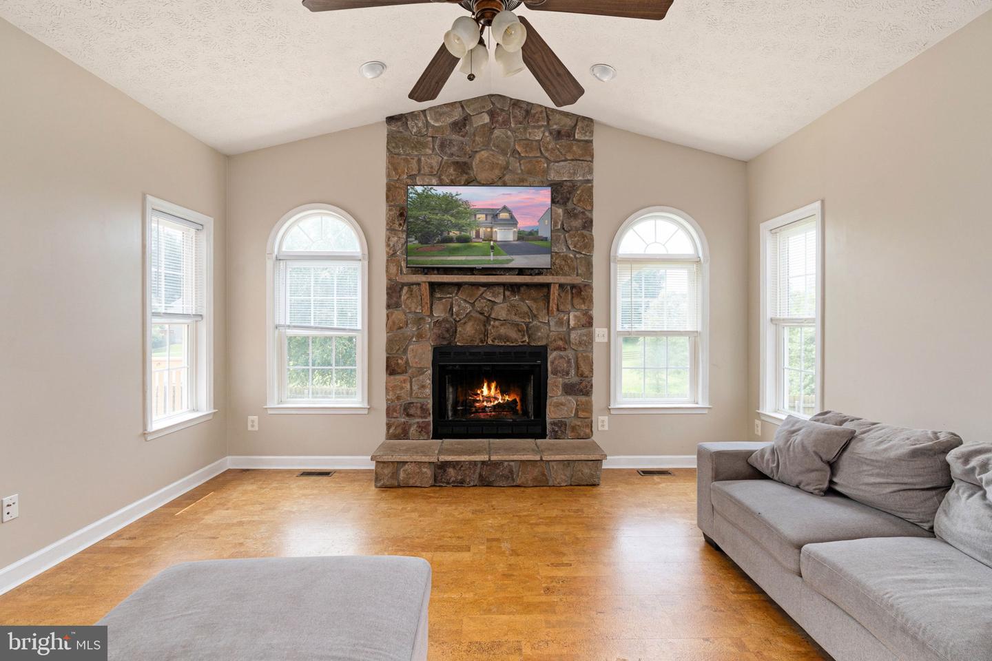 9900 COVENTRY MEADOWS DR, FREDERICKSBURG, Virginia 22408, 4 Bedrooms Bedrooms, ,3 BathroomsBathrooms,Residential,For sale,9900 COVENTRY MEADOWS DR,VASP2033218 MLS # VASP2033218