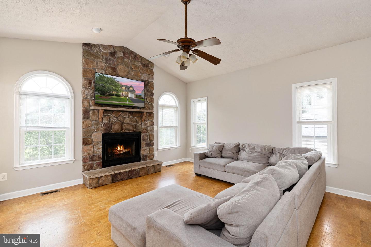 9900 COVENTRY MEADOWS DR, FREDERICKSBURG, Virginia 22408, 4 Bedrooms Bedrooms, ,3 BathroomsBathrooms,Residential,For sale,9900 COVENTRY MEADOWS DR,VASP2033218 MLS # VASP2033218