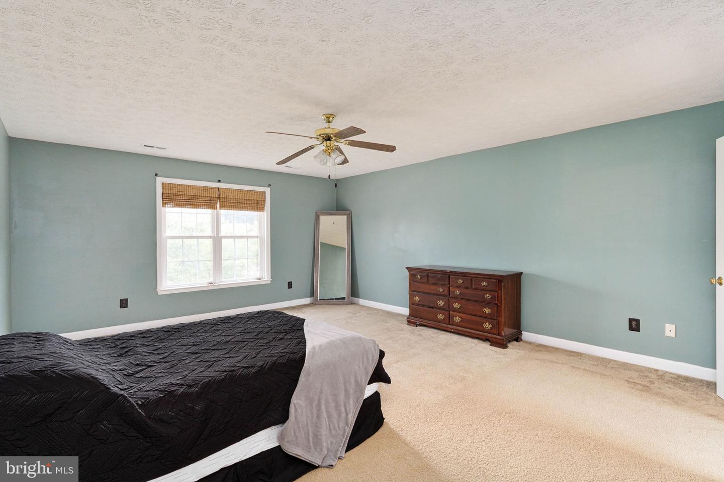 9900 COVENTRY MEADOWS DR, FREDERICKSBURG, Virginia 22408, 4 Bedrooms Bedrooms, ,3 BathroomsBathrooms,Residential,For sale,9900 COVENTRY MEADOWS DR,VASP2033218 MLS # VASP2033218