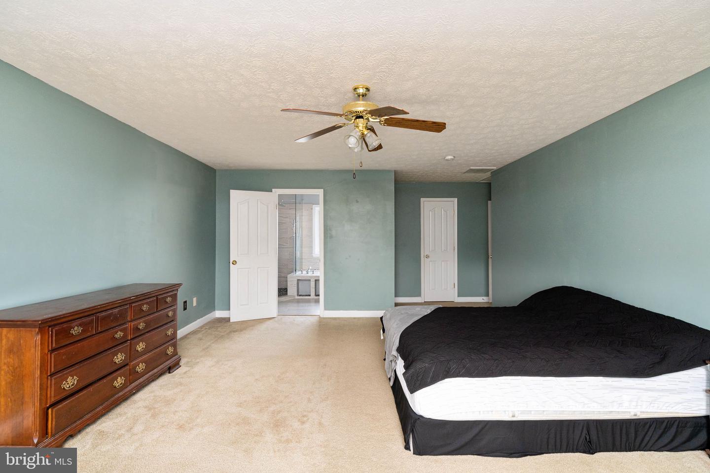 9900 COVENTRY MEADOWS DR, FREDERICKSBURG, Virginia 22408, 4 Bedrooms Bedrooms, ,3 BathroomsBathrooms,Residential,For sale,9900 COVENTRY MEADOWS DR,VASP2033218 MLS # VASP2033218