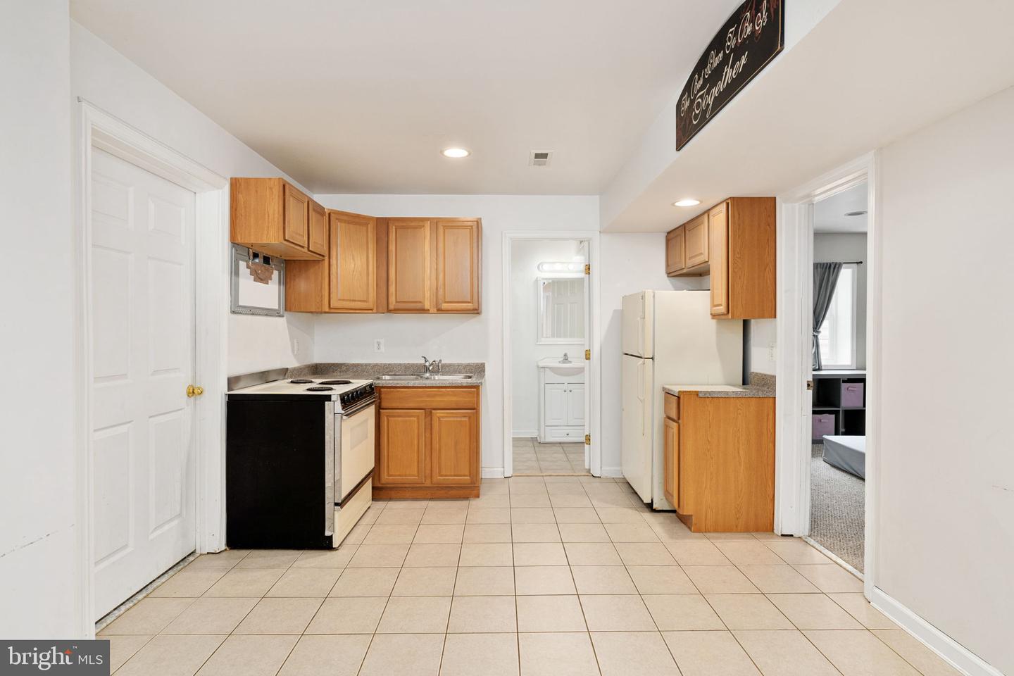 9900 COVENTRY MEADOWS DR, FREDERICKSBURG, Virginia 22408, 4 Bedrooms Bedrooms, ,3 BathroomsBathrooms,Residential,For sale,9900 COVENTRY MEADOWS DR,VASP2033218 MLS # VASP2033218