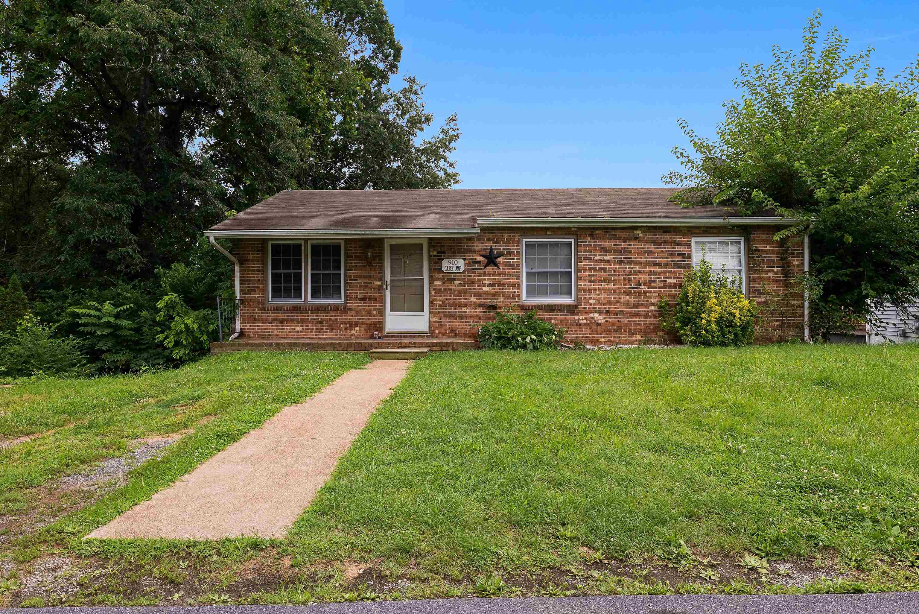 910 CAROL AVE, SHENANDOAH, Virginia 22849, 3 Bedrooms Bedrooms, ,1 BathroomBathrooms,Residential,910 CAROL AVE,667074 MLS # 667074