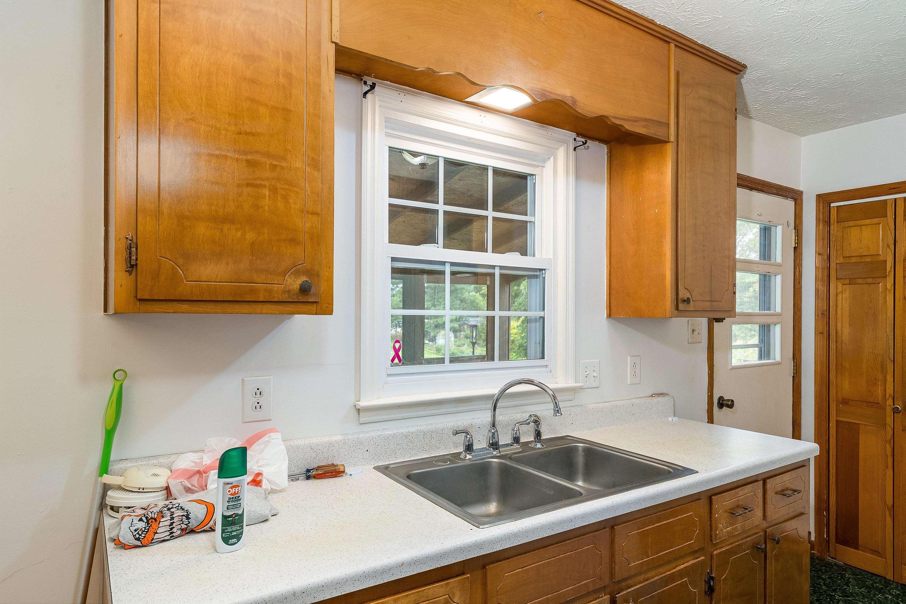 910 CAROL AVE, SHENANDOAH, Virginia 22849, 3 Bedrooms Bedrooms, ,1 BathroomBathrooms,Residential,910 CAROL AVE,667074 MLS # 667074