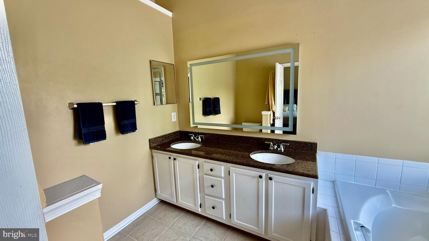47680 COMER SQ, STERLING, Virginia 20165, 4 Bedrooms Bedrooms, ,3 BathroomsBathrooms,Residential,For sale,47680 COMER SQ,VALO2101530 MLS # VALO2101530