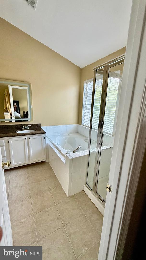 47680 COMER SQ, STERLING, Virginia 20165, 4 Bedrooms Bedrooms, ,3 BathroomsBathrooms,Residential,For sale,47680 COMER SQ,VALO2101530 MLS # VALO2101530