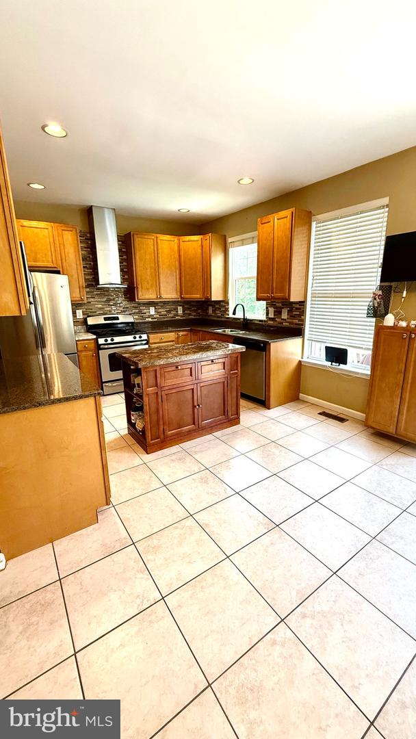 47680 COMER SQ, STERLING, Virginia 20165, 4 Bedrooms Bedrooms, ,3 BathroomsBathrooms,Residential,For sale,47680 COMER SQ,VALO2101530 MLS # VALO2101530