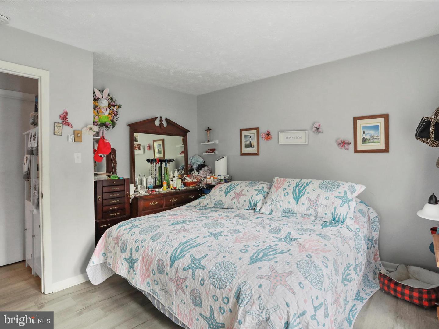 262 THOMPSON HOLLOW RD, BENTONVILLE, Virginia 22610, 3 Bedrooms Bedrooms, ,2 BathroomsBathrooms,Residential,For sale,262 THOMPSON HOLLOW RD,VAWR2011722 MLS # VAWR2011722