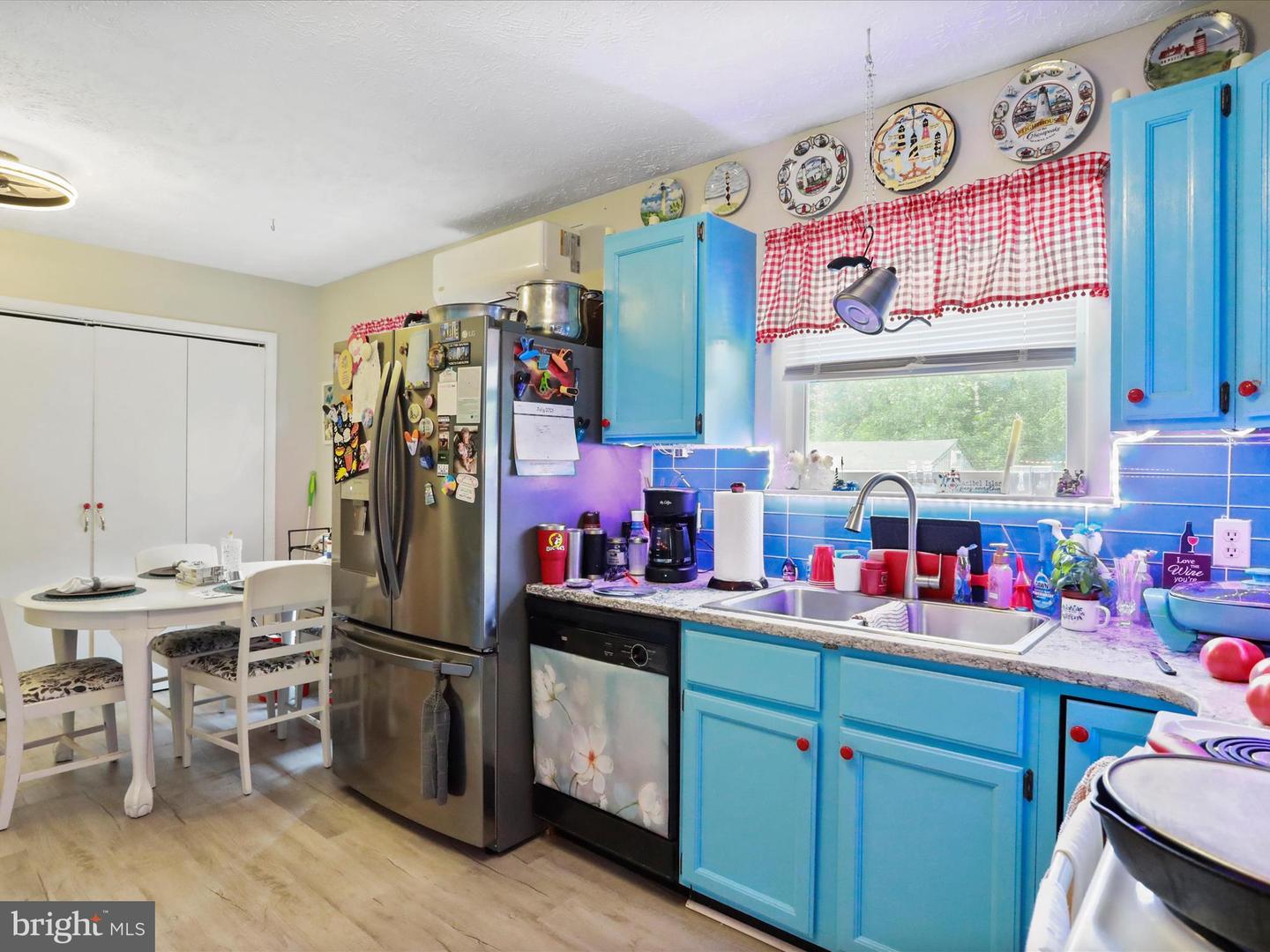 262 THOMPSON HOLLOW RD, BENTONVILLE, Virginia 22610, 3 Bedrooms Bedrooms, ,2 BathroomsBathrooms,Residential,For sale,262 THOMPSON HOLLOW RD,VAWR2011722 MLS # VAWR2011722